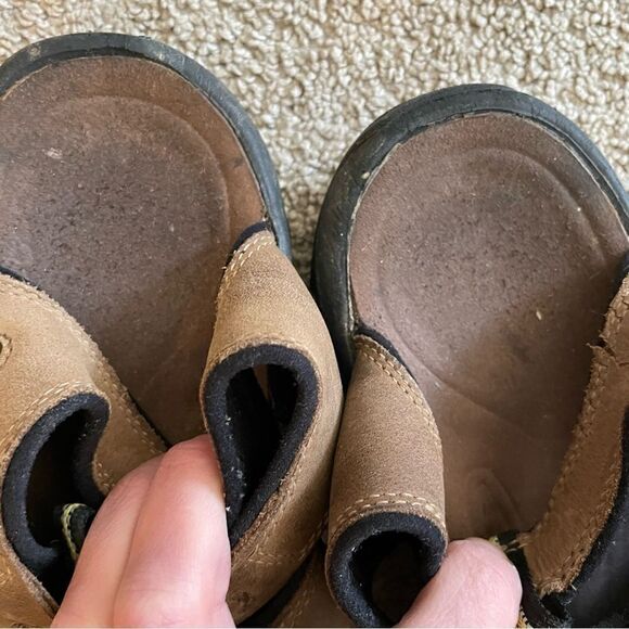 Keen Men’s Washable Upper Leather Sandals See Description! - Picture 9 of 11